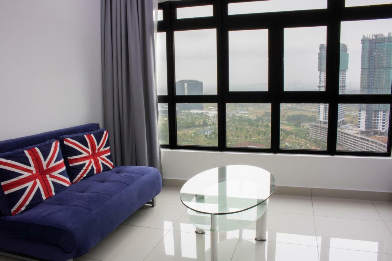 Ashton Meridin Suites Nusajaya  Esterno foto